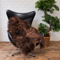 Tapis en peau de mouton islandais marron, Peau de mouton islandaise naturelle marron