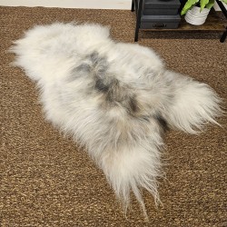 Genuine Icelandic Sheepskins | Natural Long Haired Sheepskin Rugs