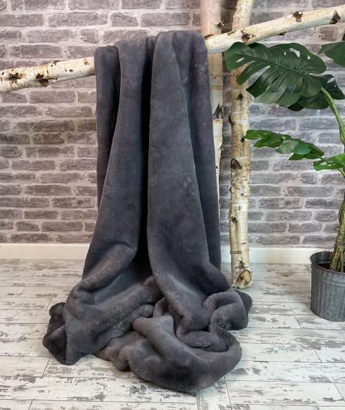 Richmond Graphite, luxury faux fur throw