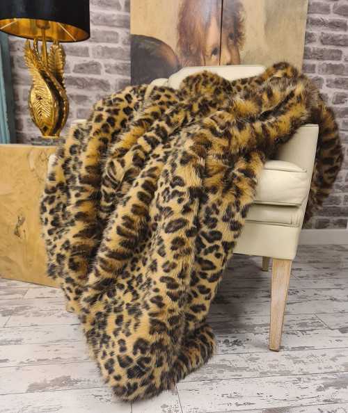 Leopard print fake fur bedspread