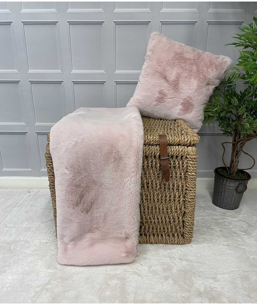 Richmond Pink Faux Fur Bed Runner Richmond Pink Faux Fur Bed Runner