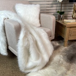 Plaid en fausse fourrure polaire de luxe | Plaids et couvertures de luxe en fausse fourrure crème