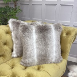 Coussins en fausse fourrure de renne | Oreillers en fausse fourrure | Coussins en fourrure de renne