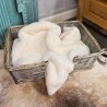Couverture pour animaux de compagnie Richmond en fausse fourrure crème | Couvertures pour chiens en fausse fourrure crème |