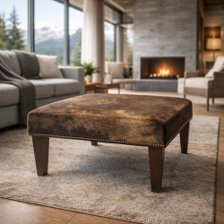 Tabouret carré en cuir de vachette de taille moyenne |