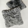 Paire de coussins en véritable peau de mouton à poils longs gris, 40 cm