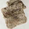 Paire de coussins taupe en véritable peau de mouton, 40 cm